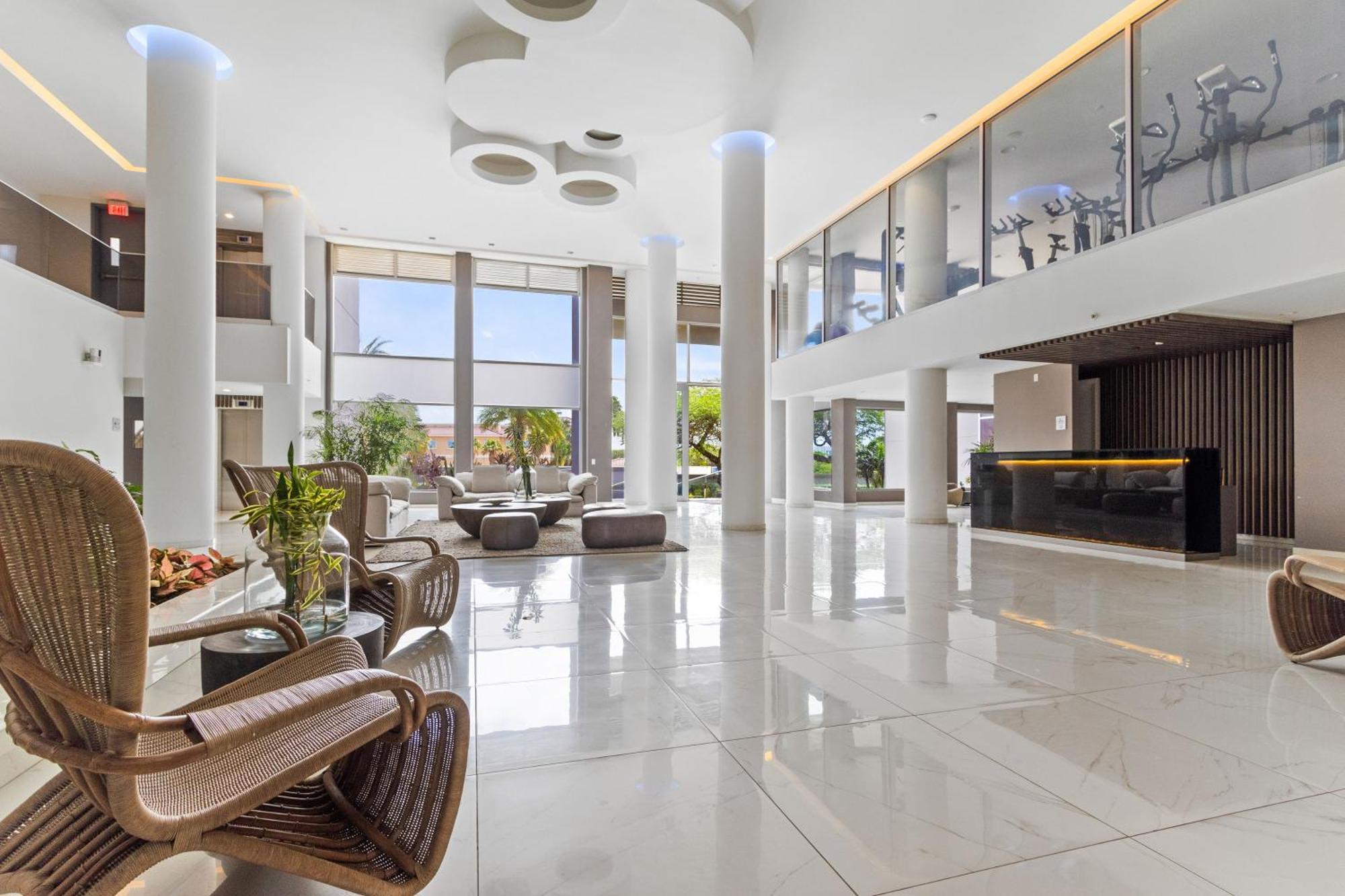 O Condominium Beachfront Residences, By Bocobay Aruba パームビーチ エクステリア 写真