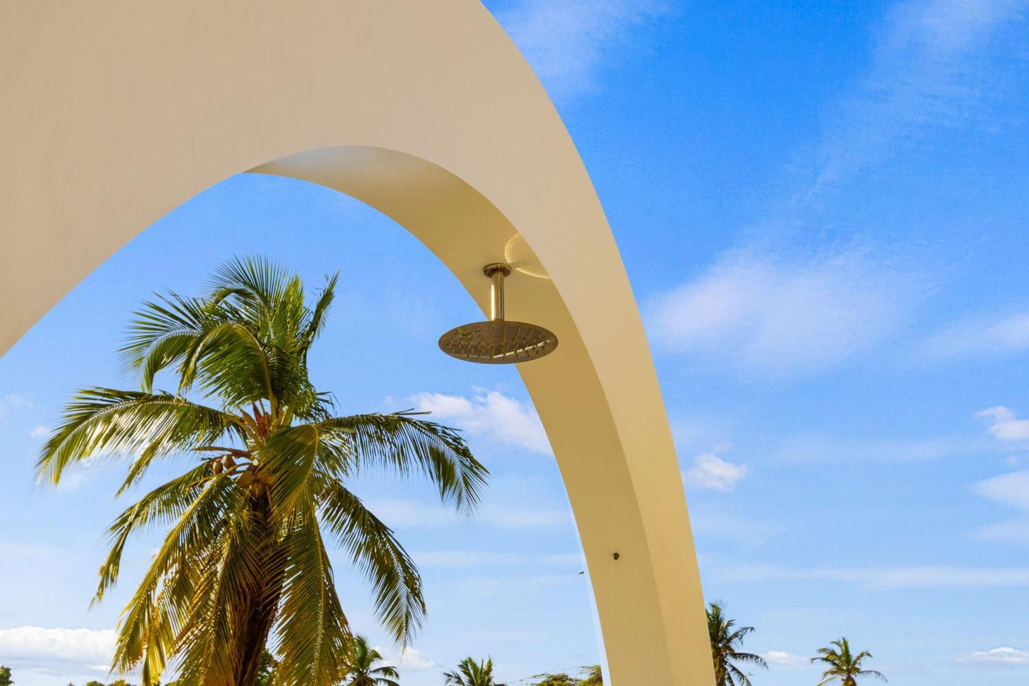 O Condominium Beachfront Residences, By Bocobay Aruba パームビーチ エクステリア 写真