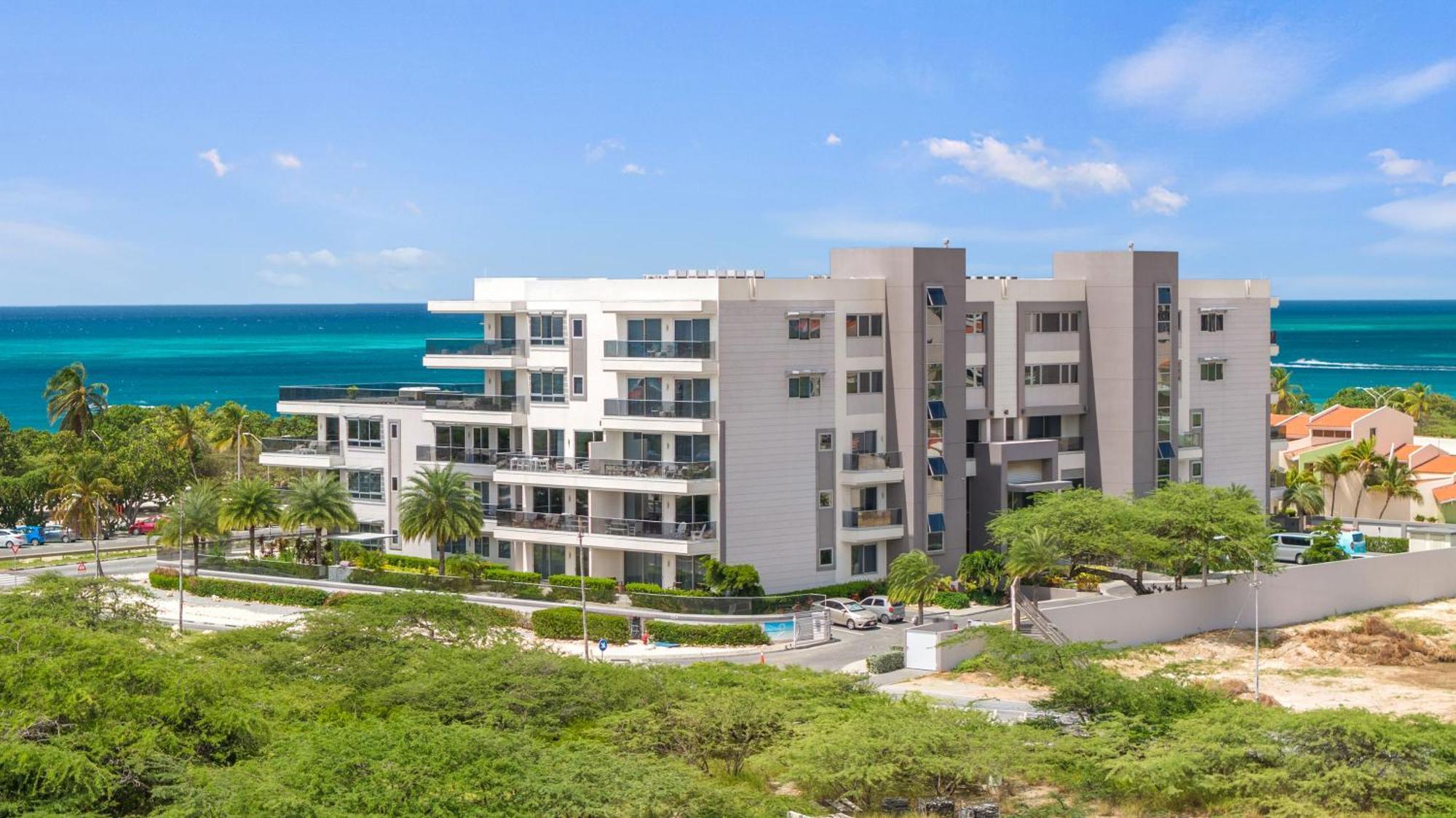 O Condominium Beachfront Residences, By Bocobay Aruba パームビーチ エクステリア 写真