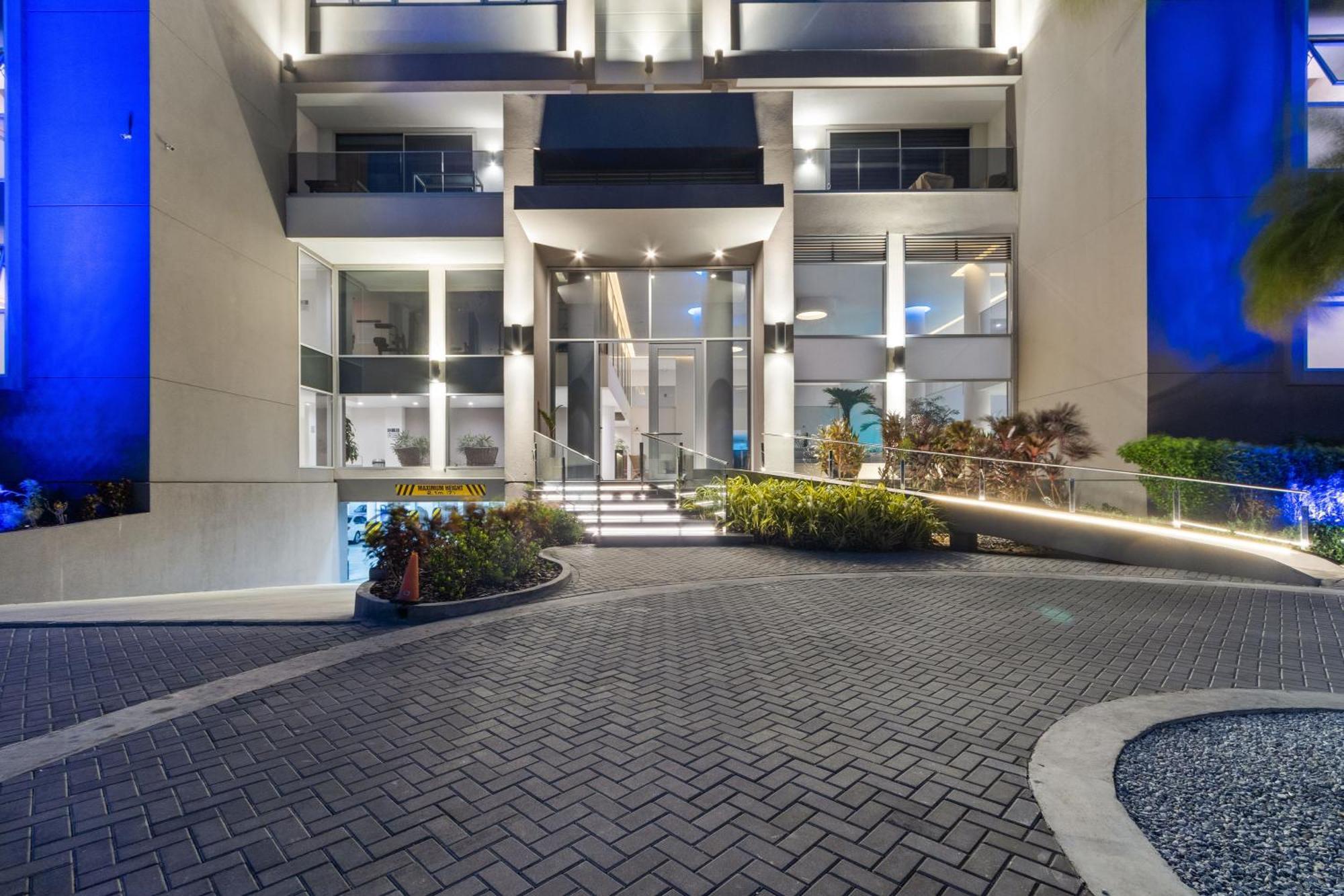 O Condominium Beachfront Residences, By Bocobay Aruba パームビーチ エクステリア 写真