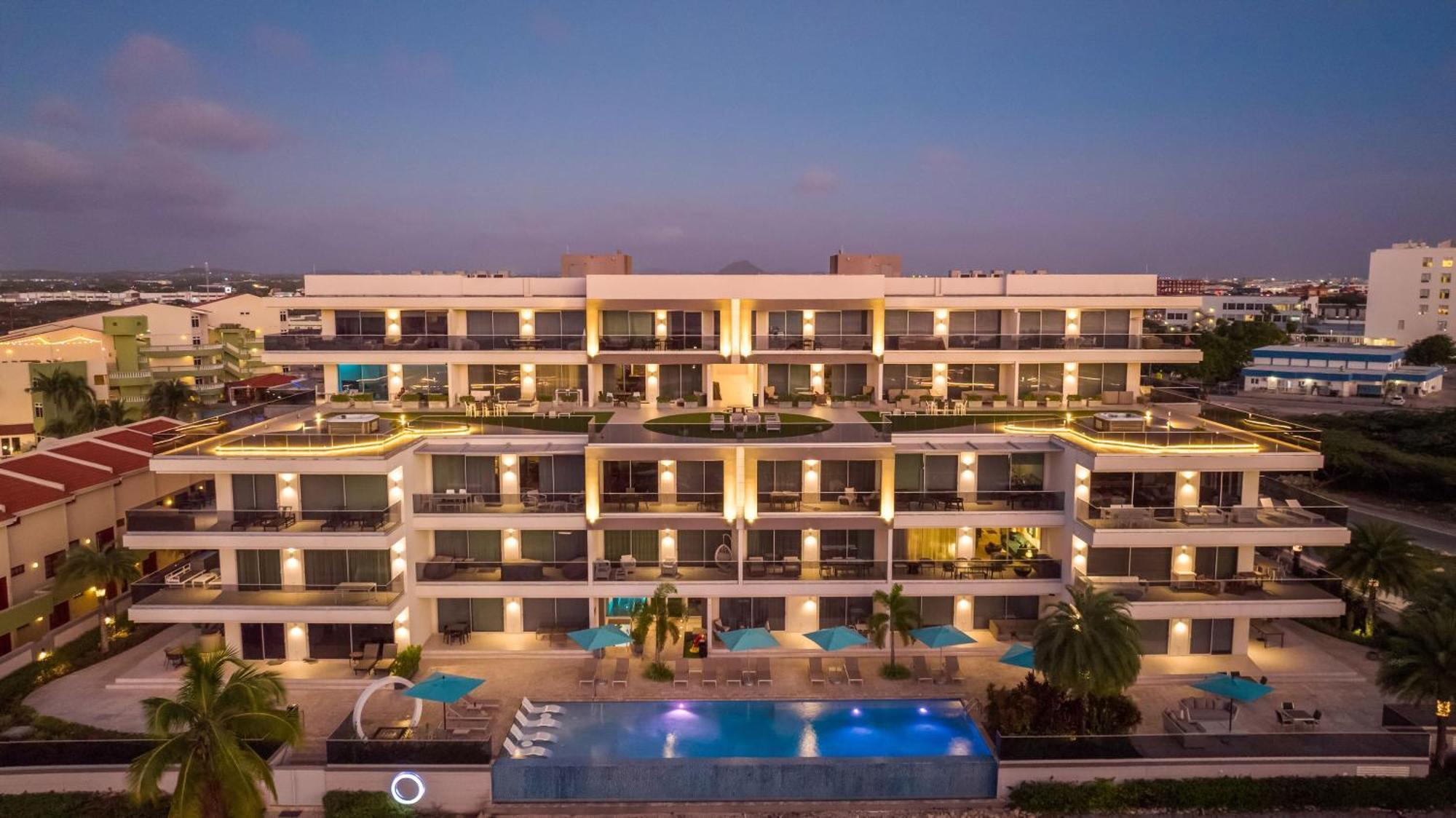 O Condominium Beachfront Residences, By Bocobay Aruba パームビーチ エクステリア 写真