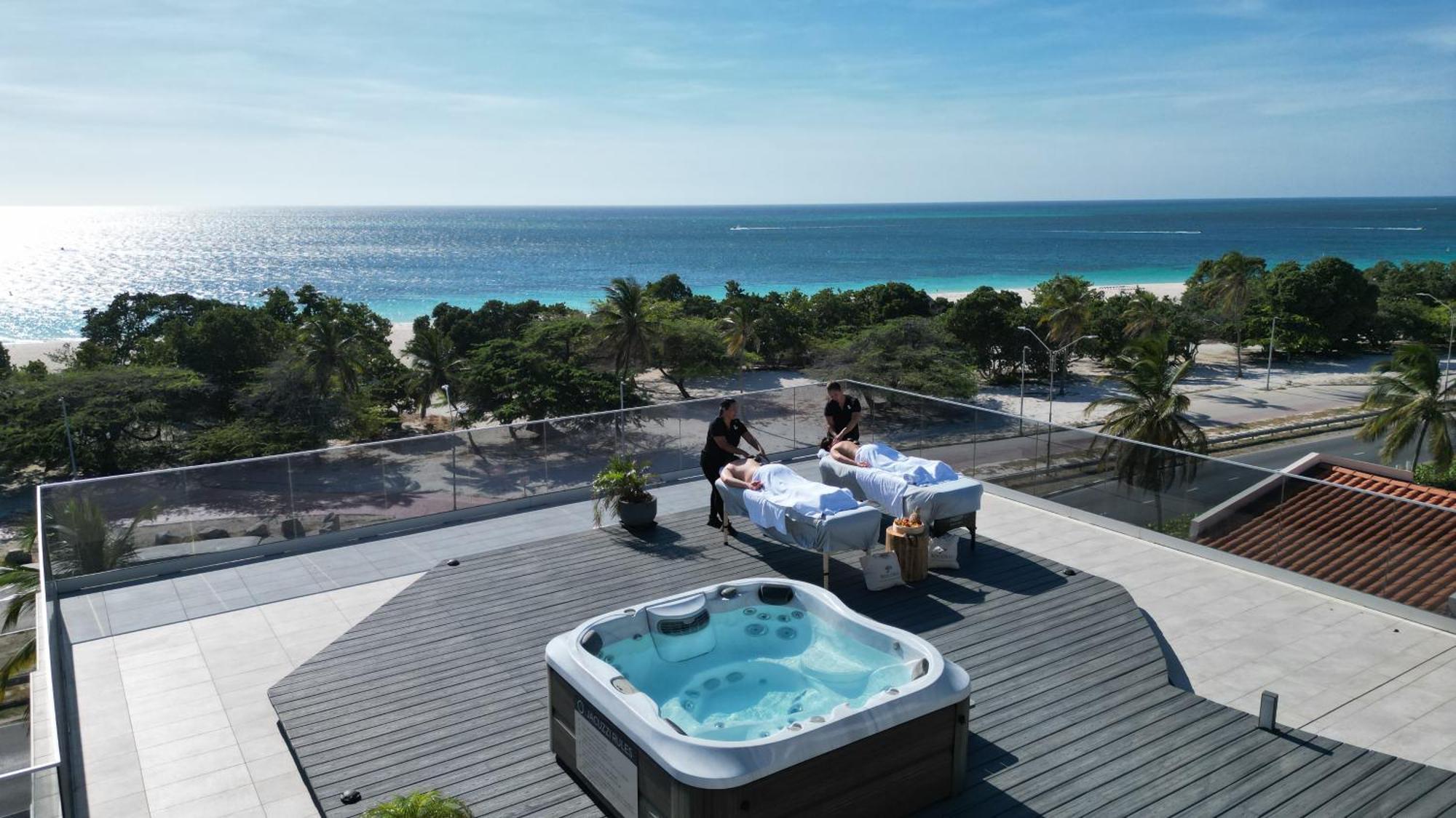 O Condominium Beachfront Residences, By Bocobay Aruba パームビーチ エクステリア 写真
