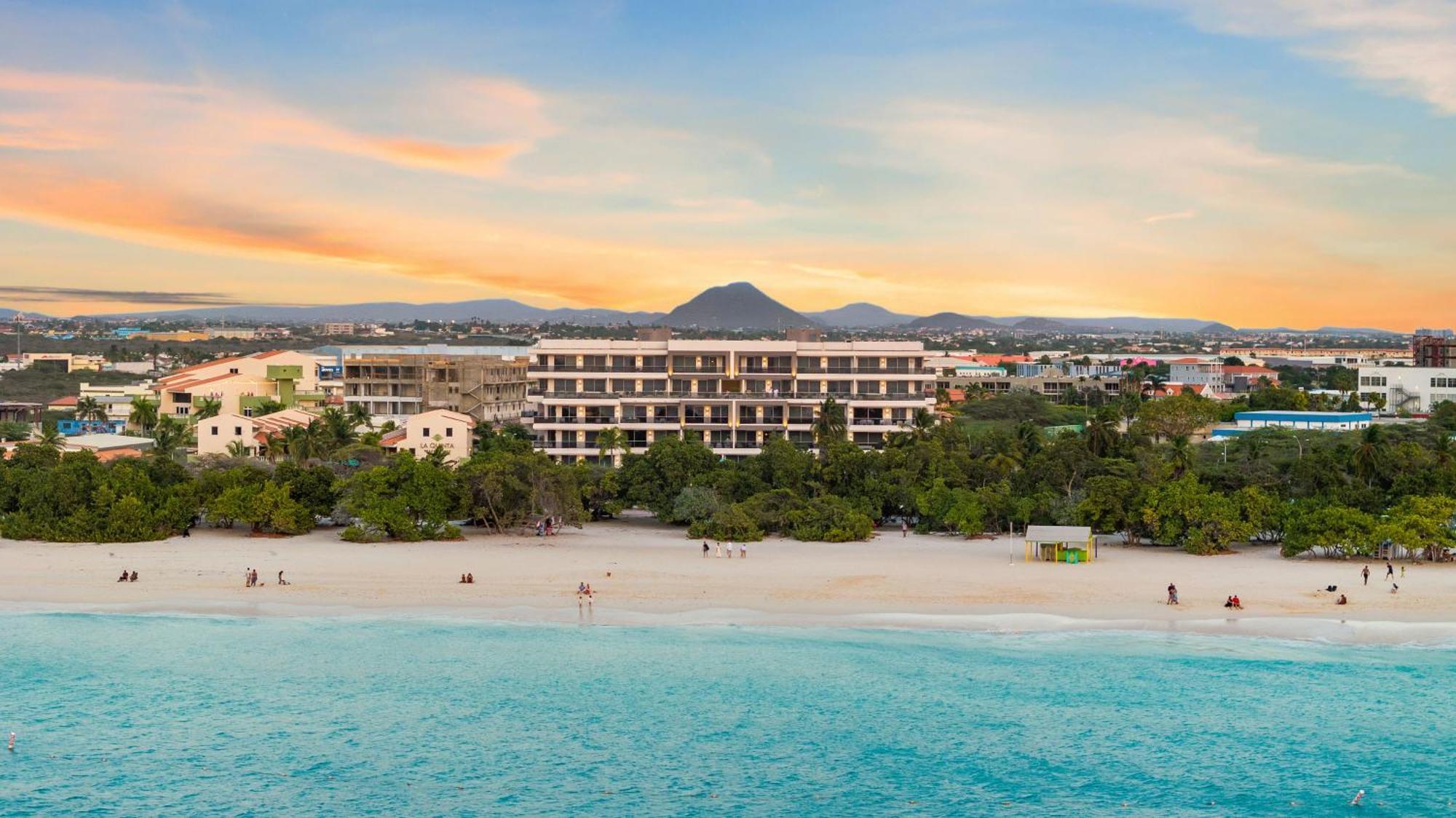 O Condominium Beachfront Residences, By Bocobay Aruba パームビーチ エクステリア 写真