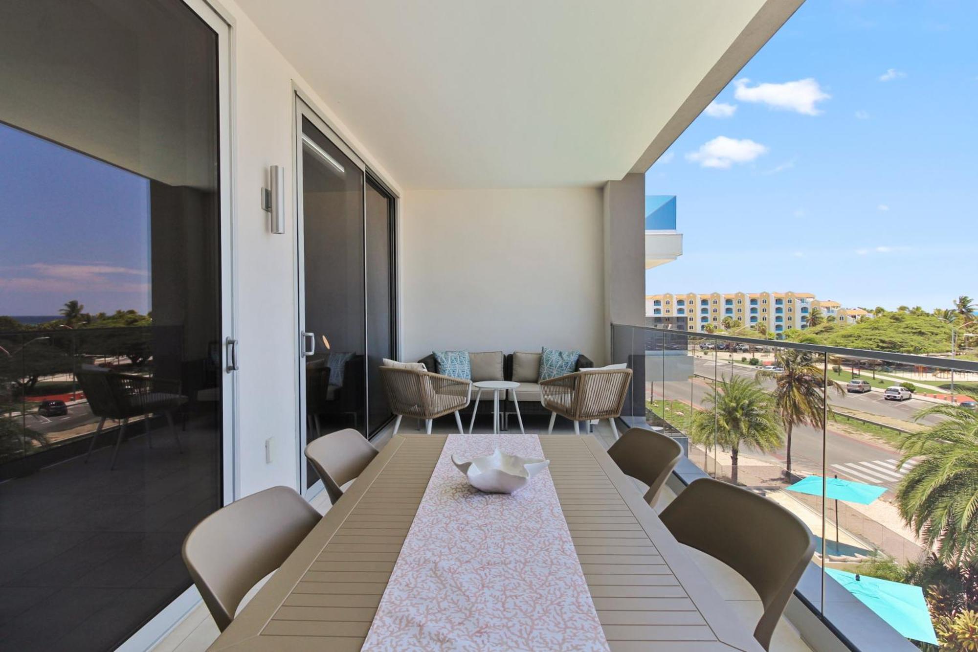 O Condominium Beachfront Residences, By Bocobay Aruba パームビーチ エクステリア 写真